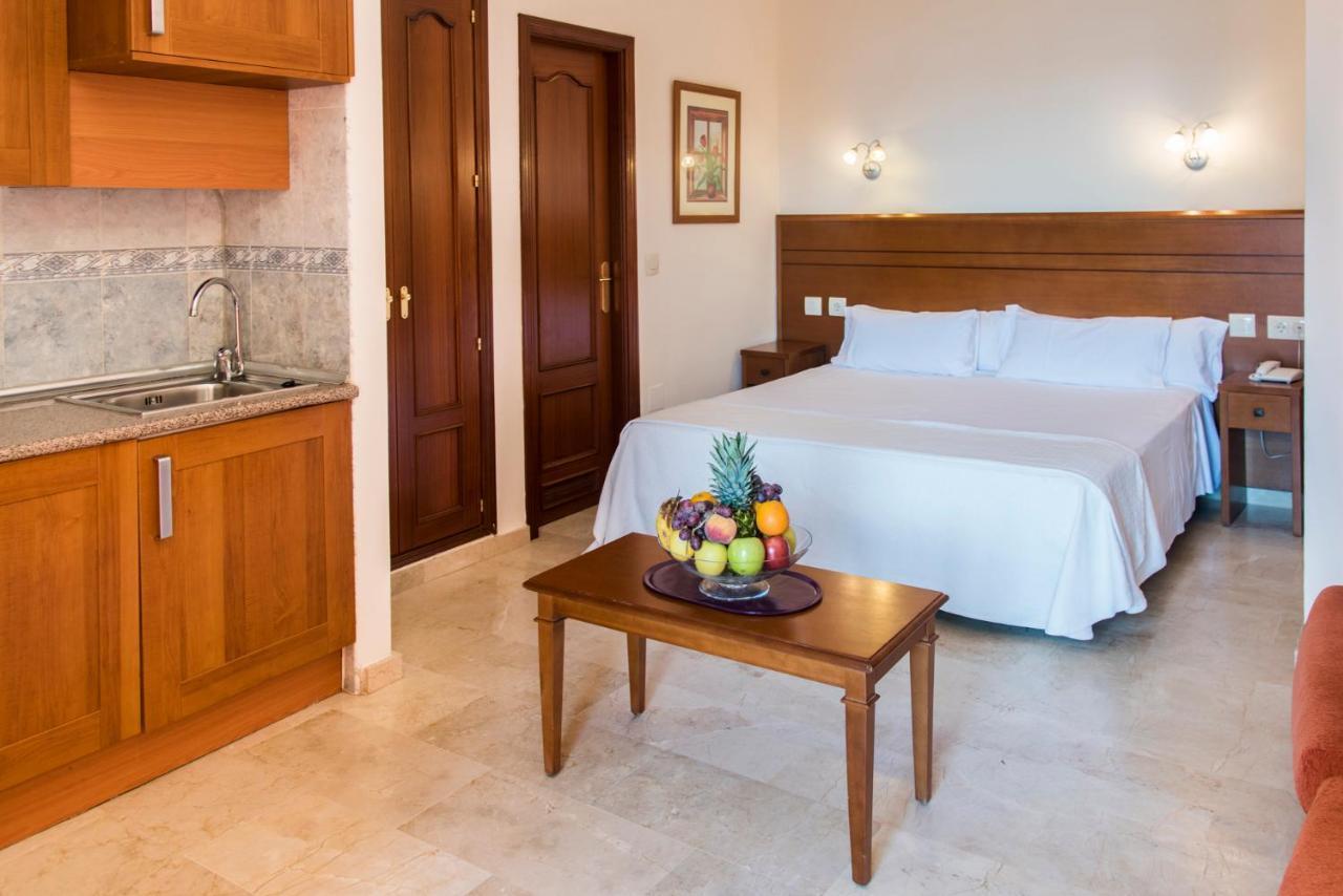 Apartamentos Don Juan Manilva Dış mekan fotoğraf