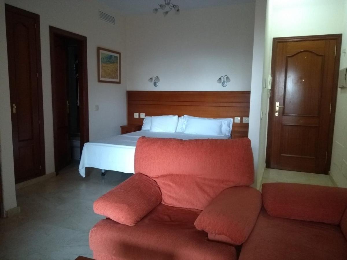 Apartamentos Don Juan Manilva Dış mekan fotoğraf